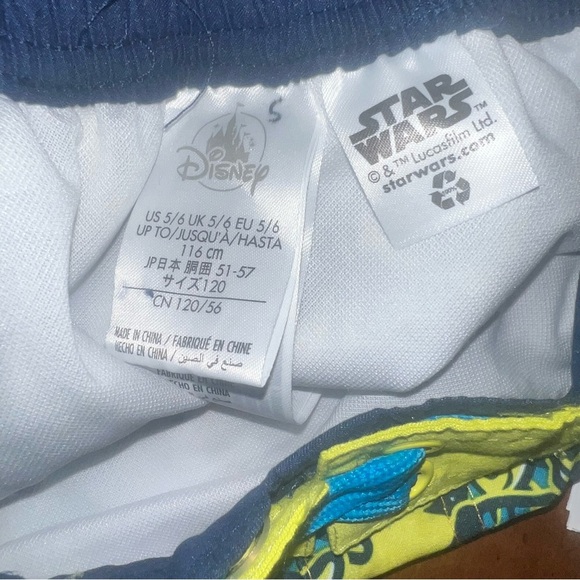 Disney Store boys baby yoda Star Wars swim trunks bathing suit sz 5/6 NWT - Picture 5 of 5